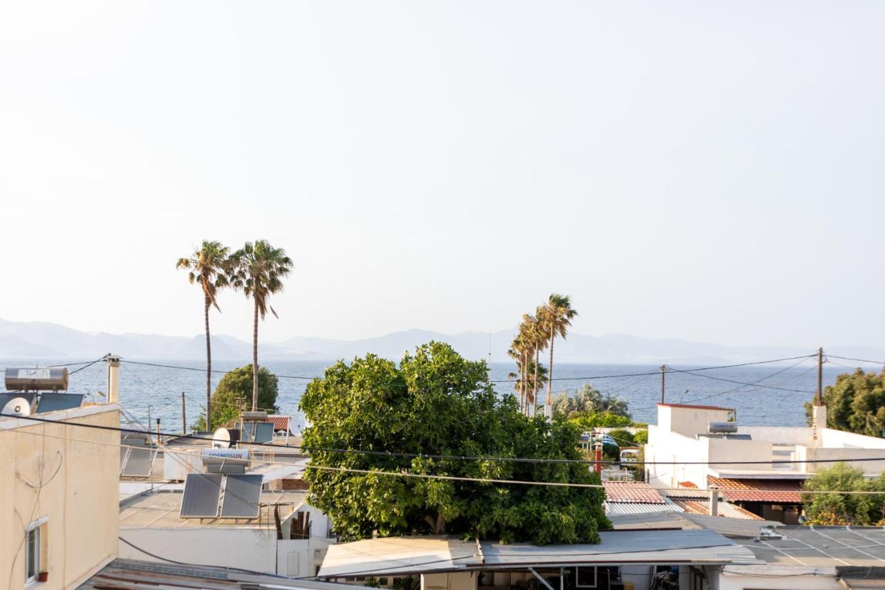 On The Breeze 1 Apartment Kos Town Luaran gambar
