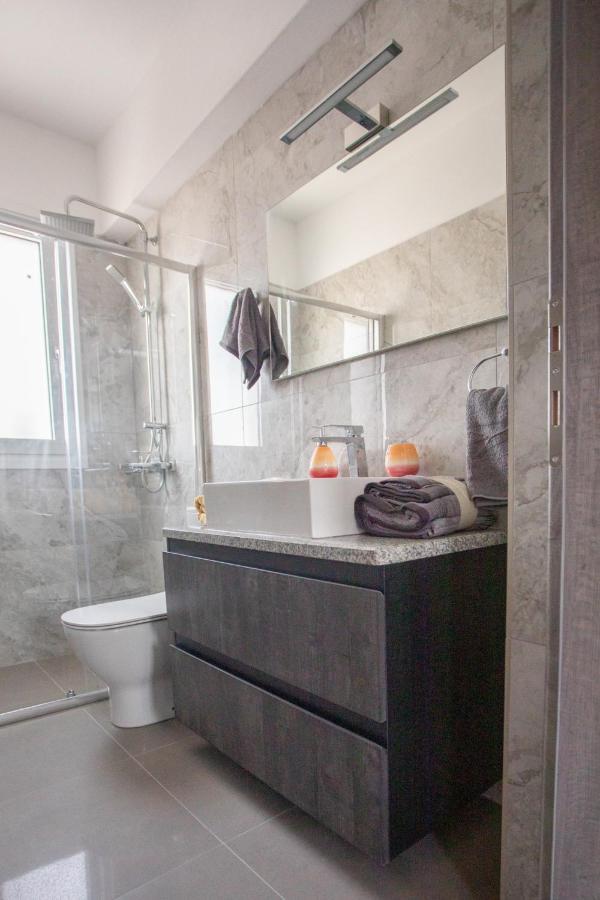 On The Breeze 1 Apartment Kos Town Luaran gambar